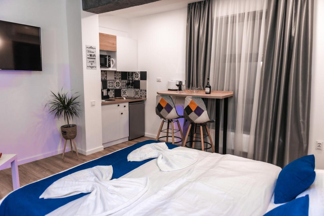 Puzzle Apartaments&Studios Craiova Extérieur photo