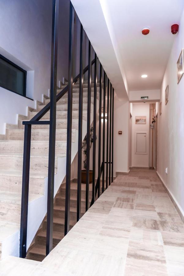 Puzzle Apartaments&Studios Craiova Extérieur photo