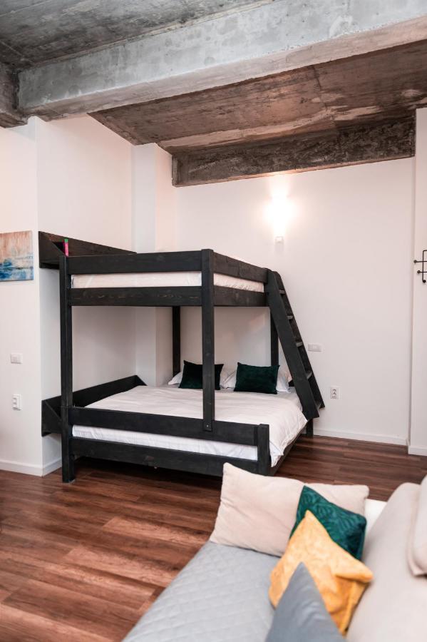 Puzzle Apartaments&Studios Craiova Extérieur photo