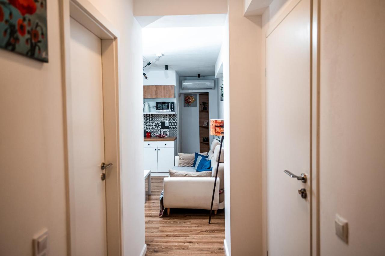 Puzzle Apartaments&Studios Craiova Extérieur photo